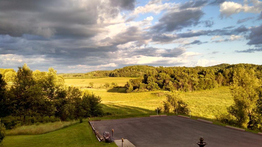 The Meier Inn, A Country Bed & Breakfast Boyceville Esterno foto